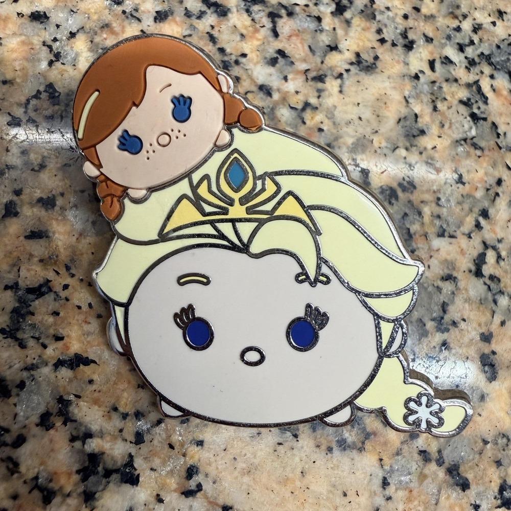 Disney Parks Frozen Anna‎ Elsa Tsum Tsum Stacked Enamel Trading Pin 2016 Sisters